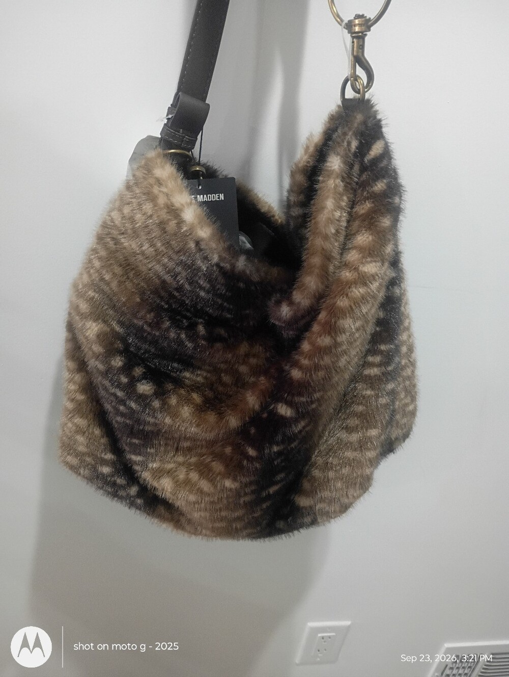 Steve Madden Faux Fur Shoulder Bag in Brown